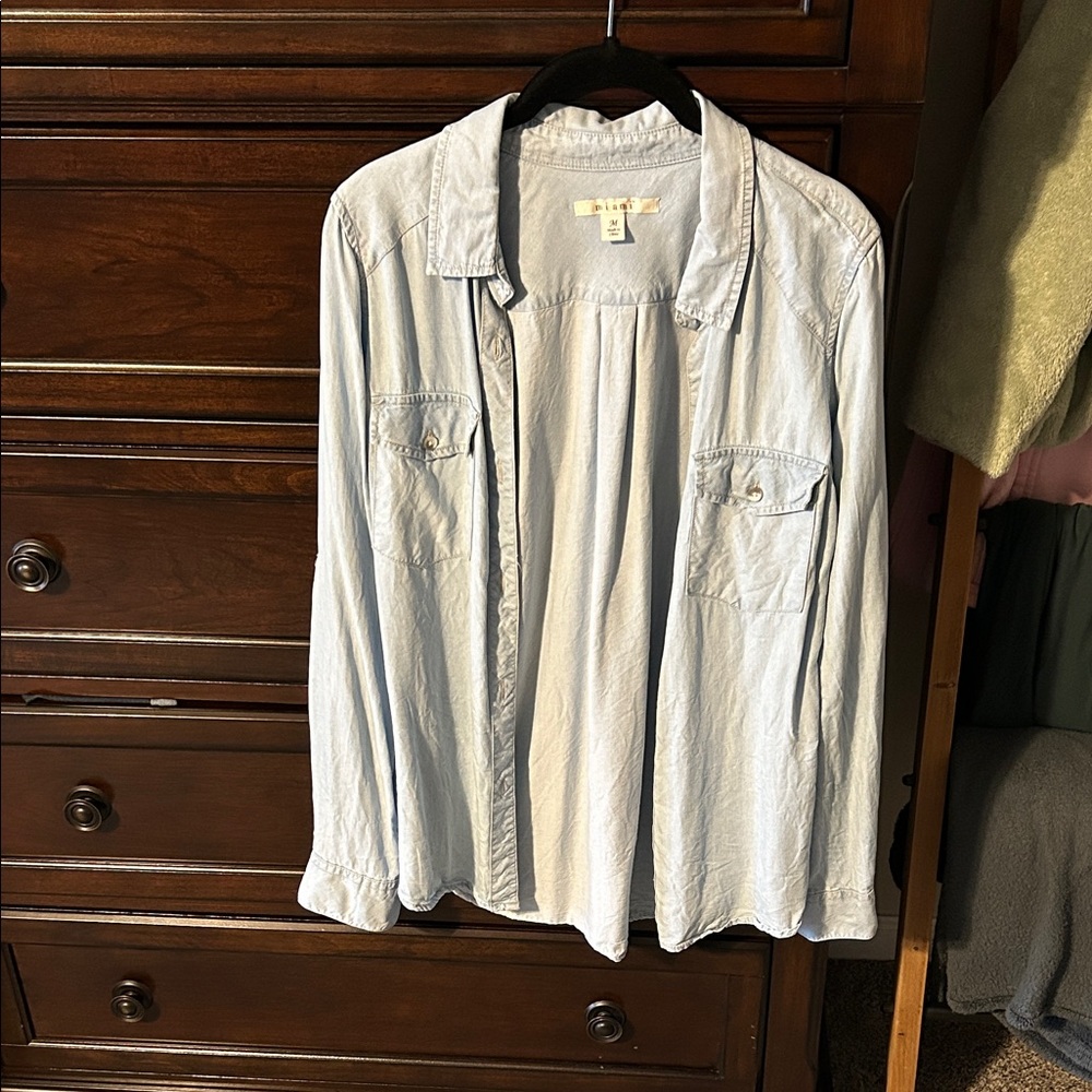 Miami- Light Blue denim Button-Up Shirt- size medium